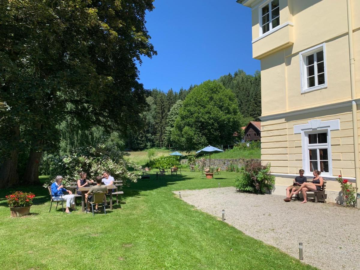 Hotel Landsitz Pichlschloss Neumarkt in Steiermark エクステリア 写真