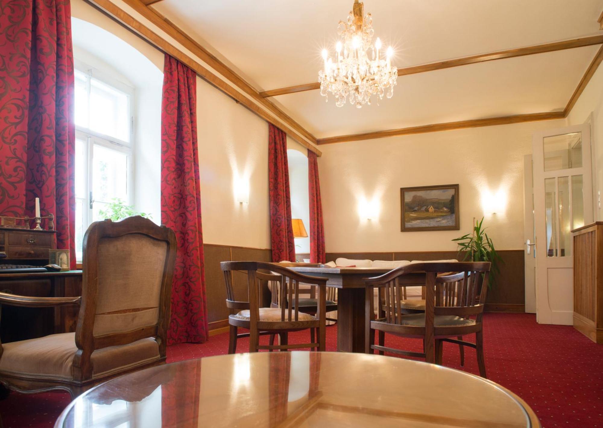 Hotel Landsitz Pichlschloss Neumarkt in Steiermark エクステリア 写真