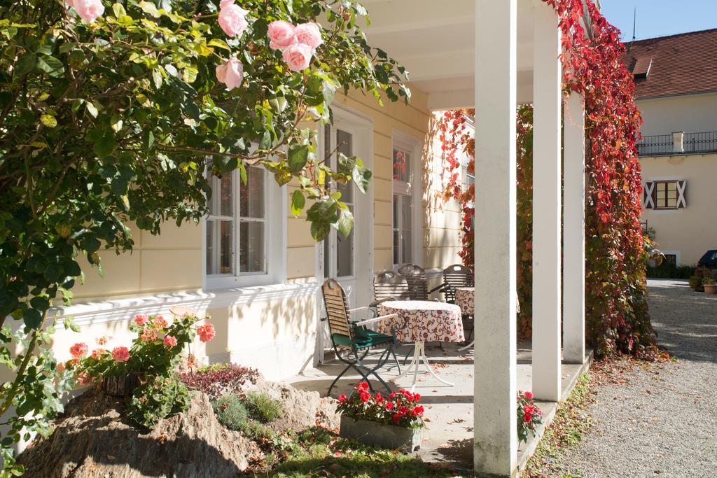 Hotel Landsitz Pichlschloss Neumarkt in Steiermark エクステリア 写真
