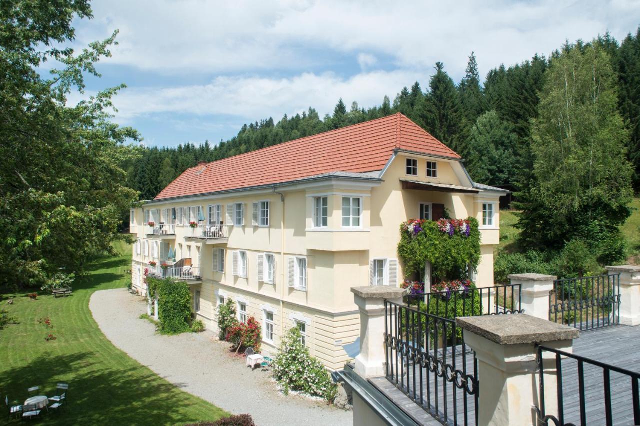 Hotel Landsitz Pichlschloss Neumarkt in Steiermark エクステリア 写真